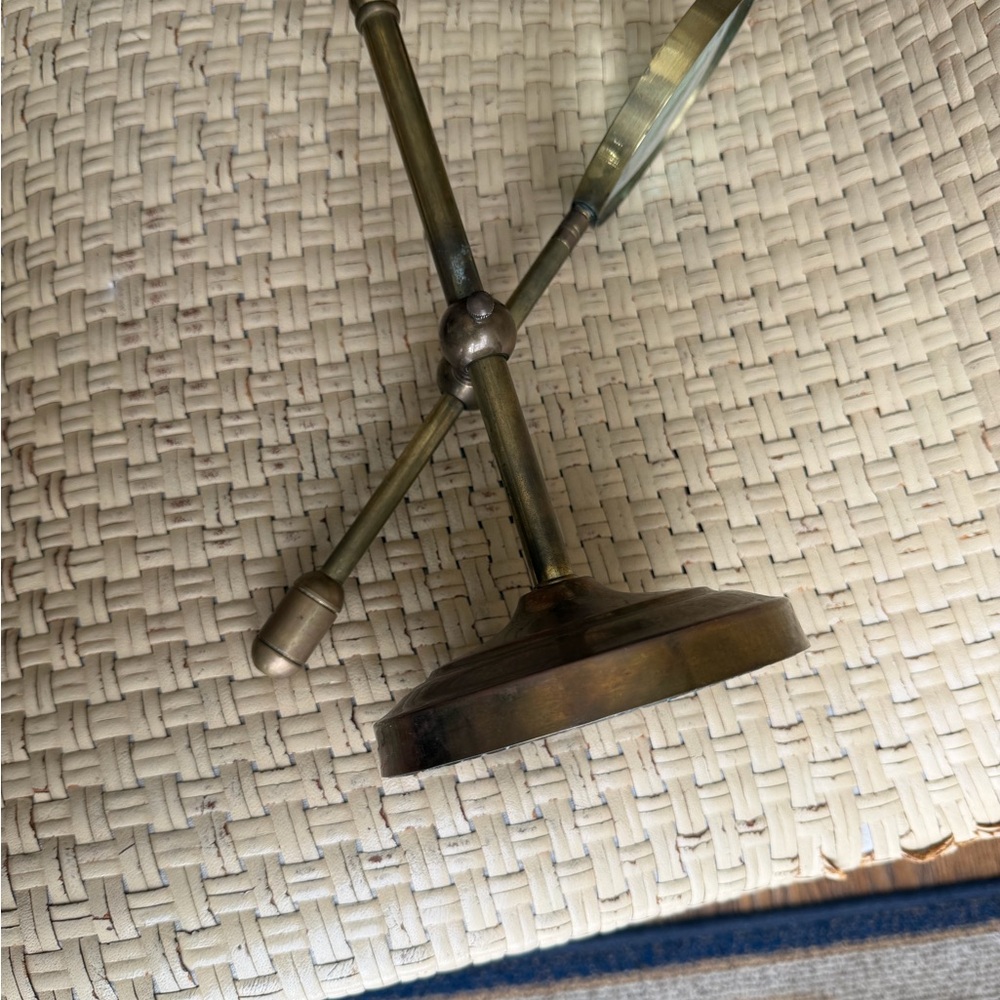 Antique Brass Magnifying Glass Stand Adjustable desktop decor - Picture 6 of 9